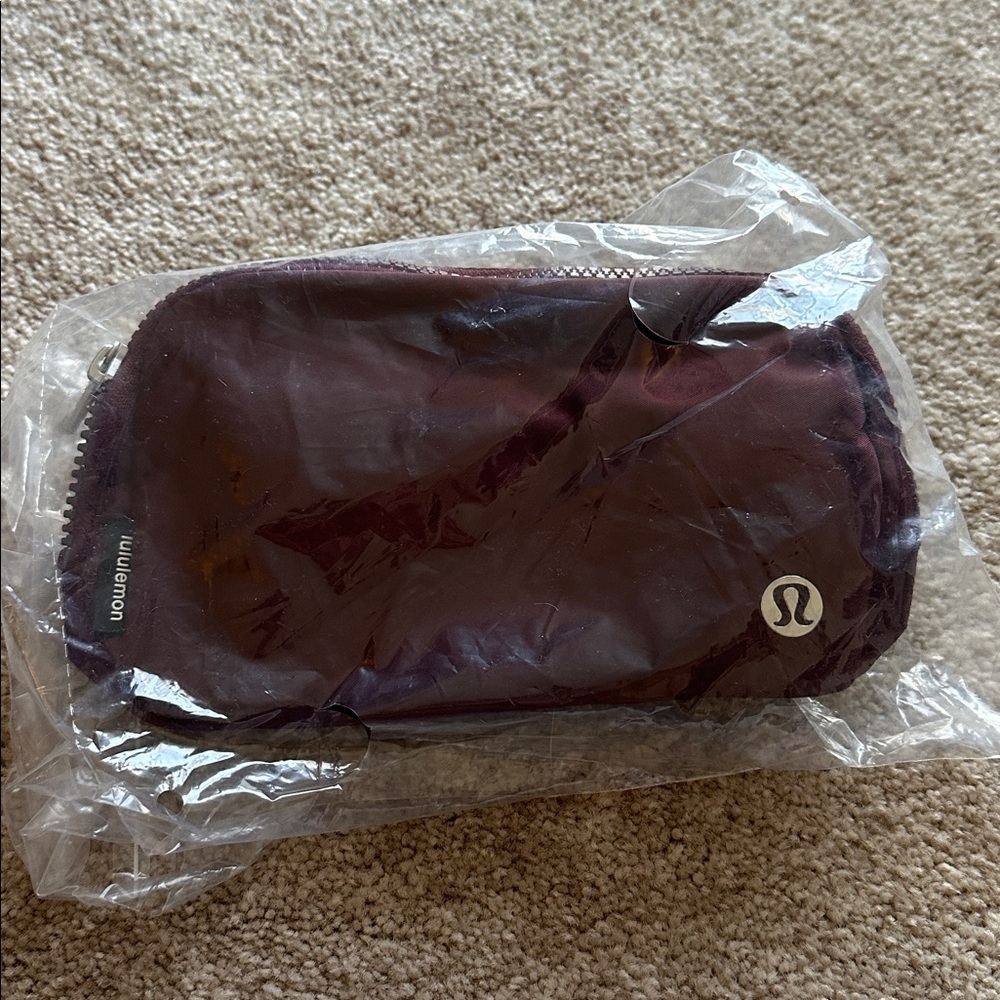 Lululemon Burgundy Belt Bag - Unopened